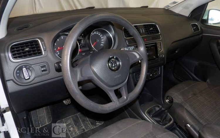 VOLKSWAGEN POLO 1,2 TSI 90CH BLUEMOTION CONFORT LINE BLANC FP-036-PS