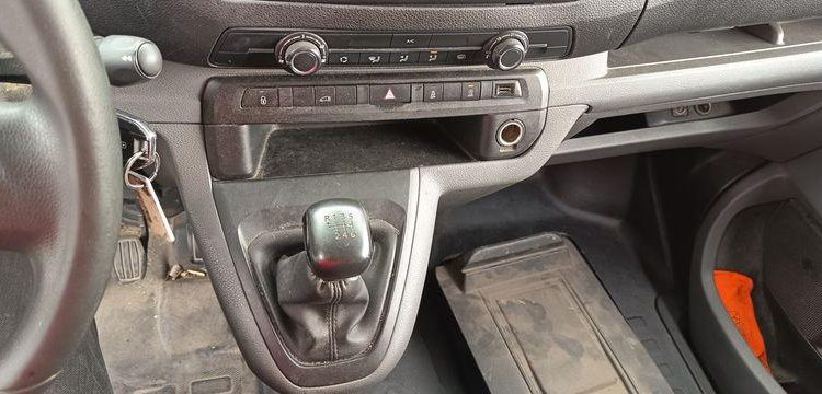 PEUGEOT EXPERT PREMIUM BHDI120  FP-150-DW