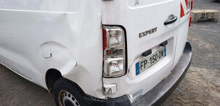 PEUGEOT EXPERT PREMIUM BHDI120  FP-150-DW