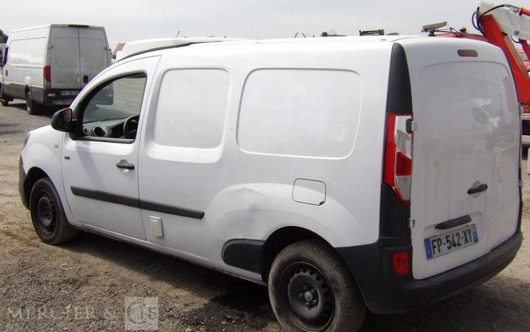 RENAULT KANGOO 2 EXPRESS ZE 60 CV BOITE AUTO – ELECTRIQUE – 45038 KMS – ANNEE 2020 BLANC FP-542-XY