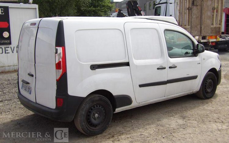 RENAULT KANGOO 2 EXPRESS ZE 60 CV BOITE AUTO – ELECTRIQUE – 45038 KMS – ANNEE 2020 BLANC FP-542-XY