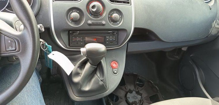 RENAULT KANGOO 2 EXPRESS ZE 60 CV BOITE AUTO – ELECTRIQUE – 45038 KMS – ANNEE 2020 BLANC FP-542-XY