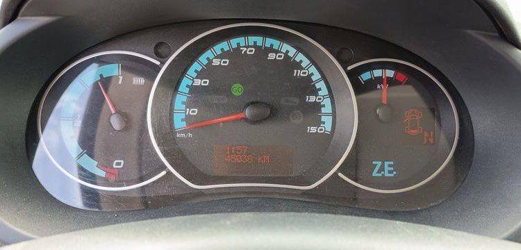 RENAULT KANGOO 2 EXPRESS ZE 60 CV BOITE AUTO – ELECTRIQUE – 45038 KMS – ANNEE 2020 BLANC FP-542-XY