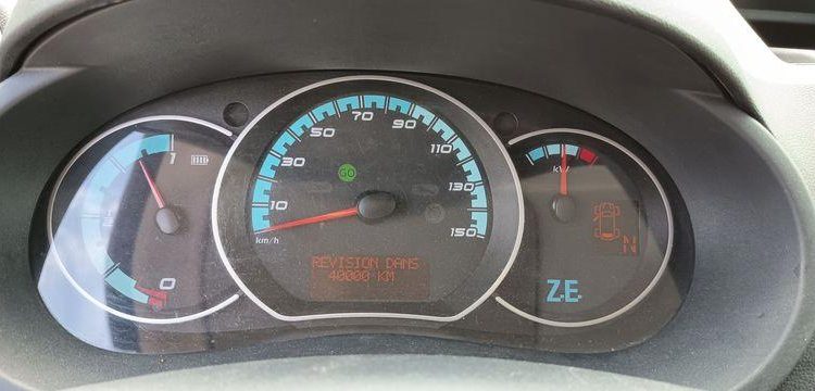 RENAULT KANGOO 2 EXPRESS ZE 60 CV BOITE AUTO – ELECTRIQUE – 45038 KMS – ANNEE 2020 BLANC FP-542-XY