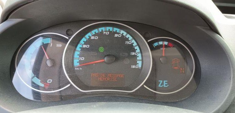RENAULT KANGOO 2 EXPRESS ZE 60 CV BOITE AUTO – ELECTRIQUE – 45038 KMS – ANNEE 2020 BLANC FP-542-XY