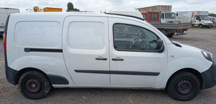 RENAULT KANGOO 2 EXPRESS ZE 60CV BOITE AUTO – ELECTRIQUE – 62861 KMS – ANNEE 2020 BLANC FP-623-XY