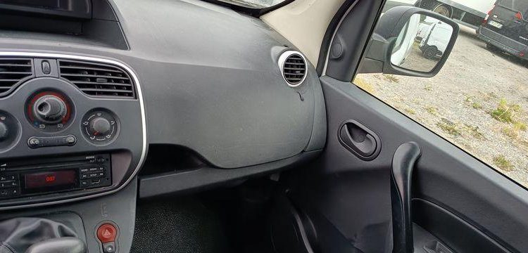 RENAULT KANGOO 2 EXPRESS ZE 60CV BOITE AUTO – ELECTRIQUE – 62861 KMS – ANNEE 2020 BLANC FP-623-XY