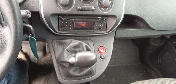 RENAULT KANGOO 2 EXPRESS ZE 60CV BOITE AUTO – ELECTRIQUE – 62861 KMS – ANNEE 2020 BLANC FP-623-XY