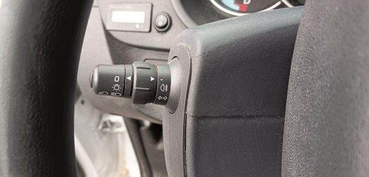 RENAULT KANGOO 2 EXPRESS ZE 60CV BOITE AUTO – ELECTRIQUE – 62861 KMS – ANNEE 2020 BLANC FP-623-XY