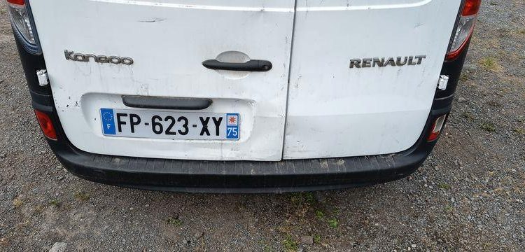 RENAULT KANGOO 2 EXPRESS ZE 60CV BOITE AUTO – ELECTRIQUE – 62861 KMS – ANNEE 2020 BLANC FP-623-XY