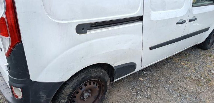 RENAULT KANGOO 2 EXPRESS ZE 60CV BOITE AUTO – ELECTRIQUE – 62861 KMS – ANNEE 2020 BLANC FP-623-XY