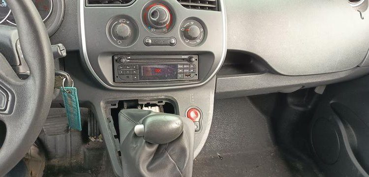 RENAULT KANGOO 2 EXPRESS ZE 60 CV BOITE AUTO – ELECTRIQUE 57039 KMS – ANNEE 2020 BLANC FP-736-XX
