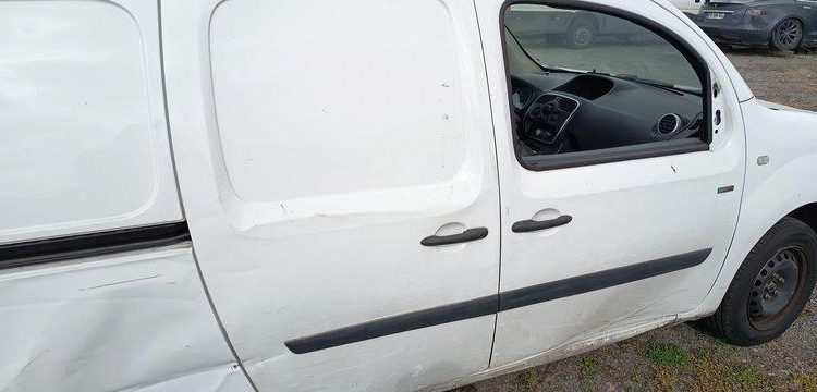 RENAULT KANGOO 2 EXPRESS ZE 60 CV BOITE AUTO – ELECTRIQUE 57039 KMS – ANNEE 2020 BLANC FP-736-XX