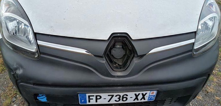 RENAULT KANGOO 2 EXPRESS ZE 60 CV BOITE AUTO – ELECTRIQUE 57039 KMS – ANNEE 2020 BLANC FP-736-XX