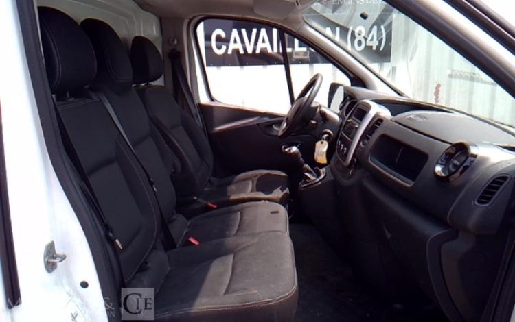 RENAULT TRAFIC GCF 1300 DCI 95 L2H1 BOIS  FQ-840-LY