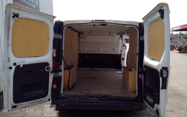 RENAULT TRAFIC GCF 1300 DCI 95 L2H1 BOIS  FQ-840-LY