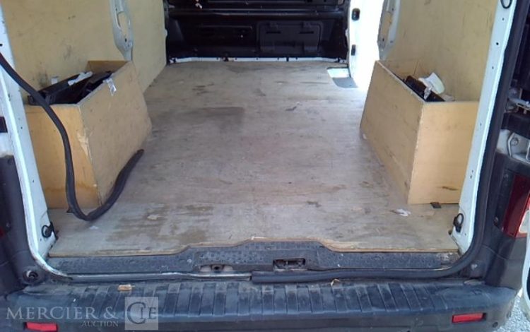 RENAULT TRAFIC GCF 1300 DCI 95 L2H1 BOIS  FQ-840-LY
