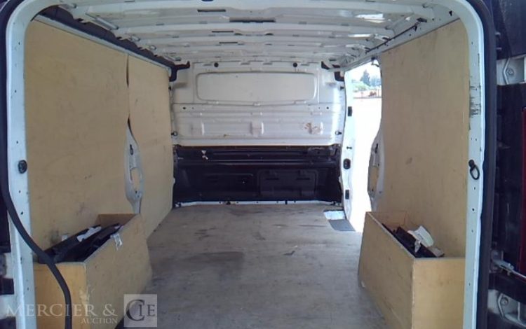 RENAULT TRAFIC GCF 1300 DCI 95 L2H1 BOIS  FQ-840-LY