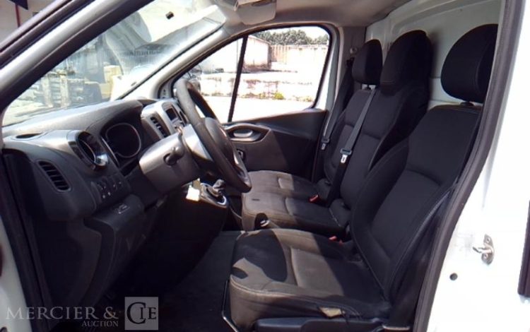 RENAULT TRAFIC GCF 1300 DCI 95 L2H1 BOIS  FQ-840-LY