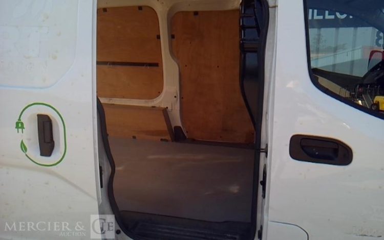 NISSAN E-NV200 OPTIMA FG 4P XL BLANC FR-196-PB