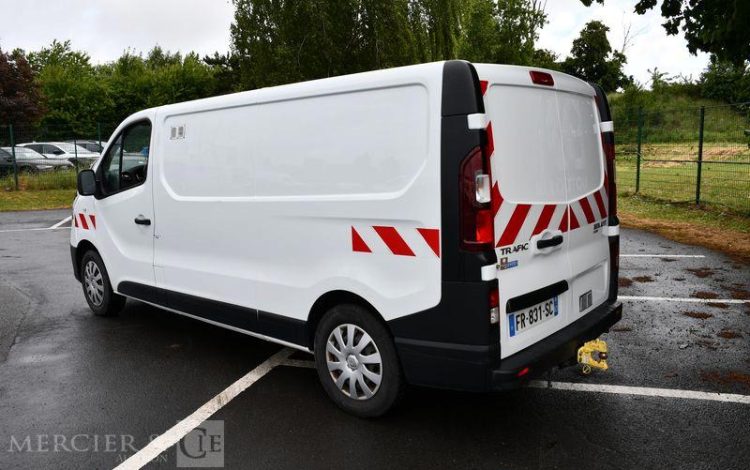 RENAULT TRAFIC FOURGON 1.6 DCI 95 L2H1 GRAND-CONFORT BLANC FR-831-SC