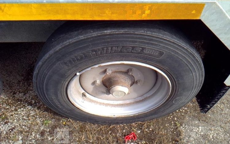 HUBIERE REMORQUE PL PORTE VOITURE 8T  FV-271-EN