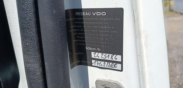 IVECO DAILY 35S14 GA8V12 L2H2  FW-157-QS