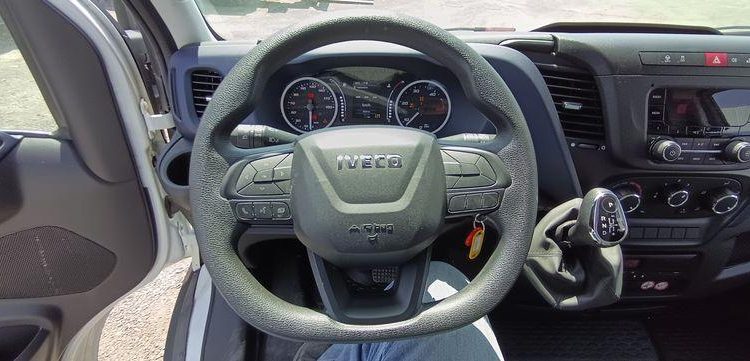 IVECO DAILY 35S14 GA8V12 L2H2  FW-157-QS