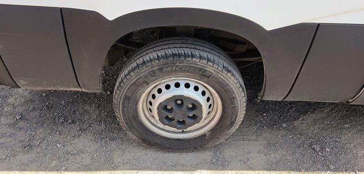 IVECO DAILY 35S14 GA8V12 L2H2  FW-157-QS