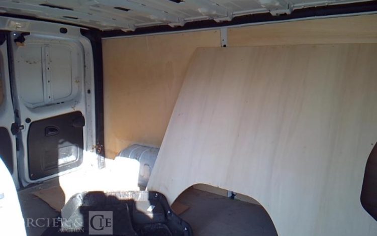 RENAULT TRAFIC GCF 1300 DCI 120 L2H1  FW-184-SH