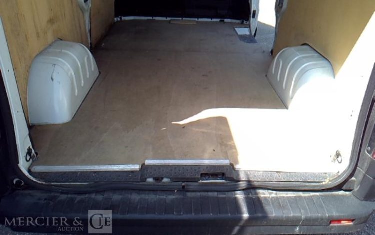 RENAULT TRAFIC GCF 1300 DCI 120 L2H1 BOIS  FW-487-SH