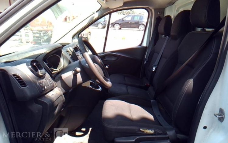 RENAULT TRAFIC GCF 1300 DCI 120 L2H1 BOIS  FW-487-SH