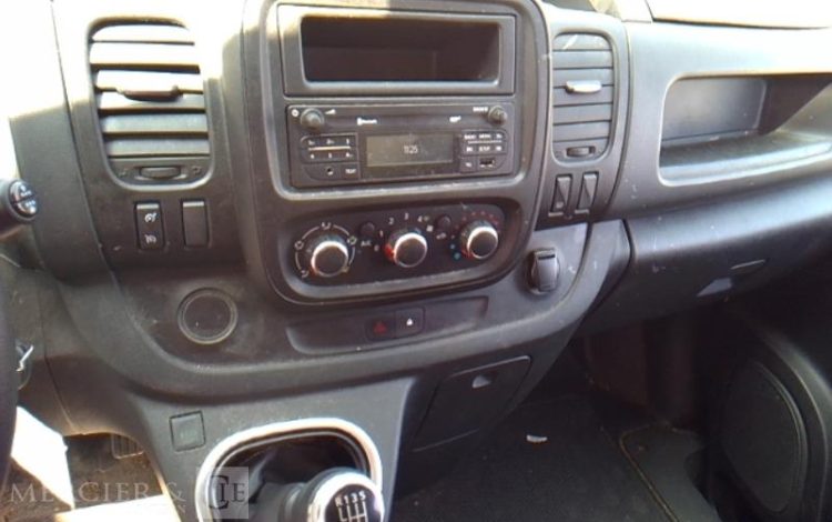 RENAULT TRAFIC GCF 1300 DCI 120 L2H1 BOIS  FW-487-SH