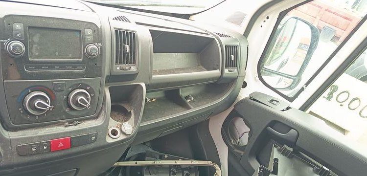 PEUGEOT BOXER PREMIUM 435 140 BHDI  FY-466-PK