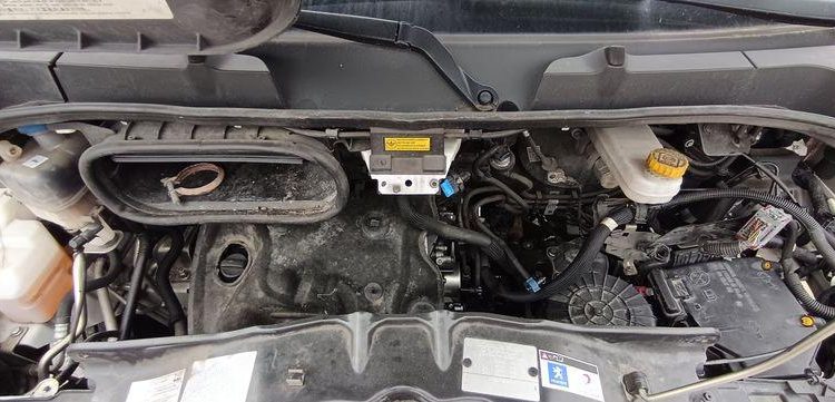 PEUGEOT BOXER PREMIUM 435 140 BHDI  FY-466-PK