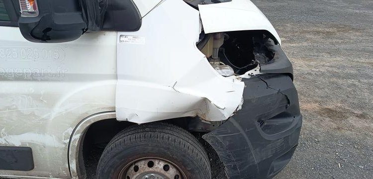 PEUGEOT BOXER PREMIUM 435 140 BHDI  FY-466-PK