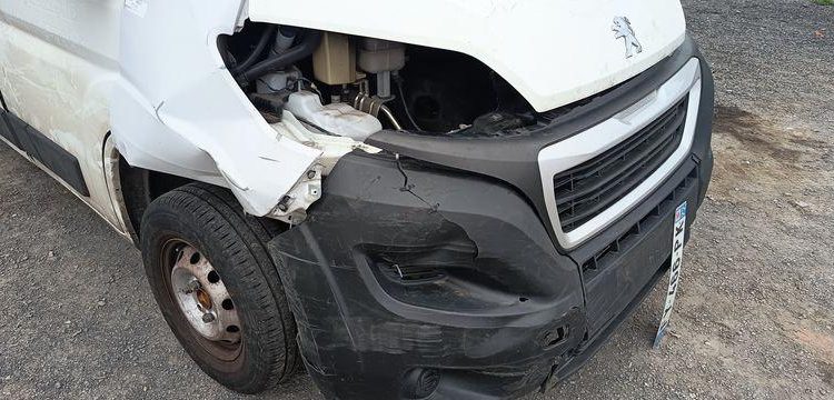 PEUGEOT BOXER PREMIUM 435 140 BHDI  FY-466-PK