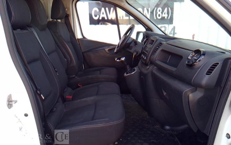 RENAULT TRAFIC FOURGON 2.0 DCI 120 1T3 L2H1 CONFORT BLANC FY-722-SA