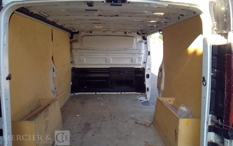 RENAULT TRAFIC FOURGON 2.0 DCI 120 1T3 L2H1 CONFORT BLANC FY-722-SA