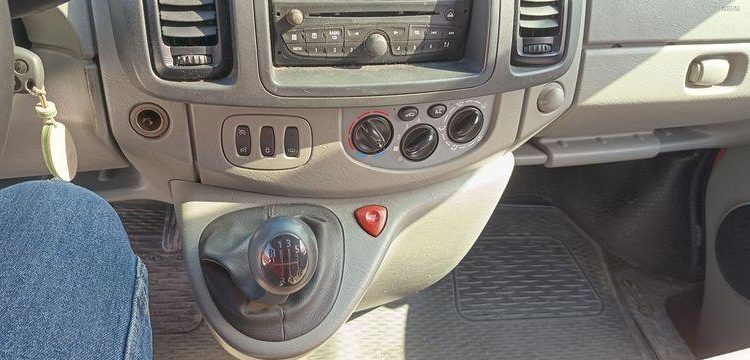 NISSAN PRIMASTAR PHASE 2 FOURGON L2H1 2,9T 2,0 DCI 16V FAP 115CV – DIESEL – 118456 KMS ROUGE GE-105-CH