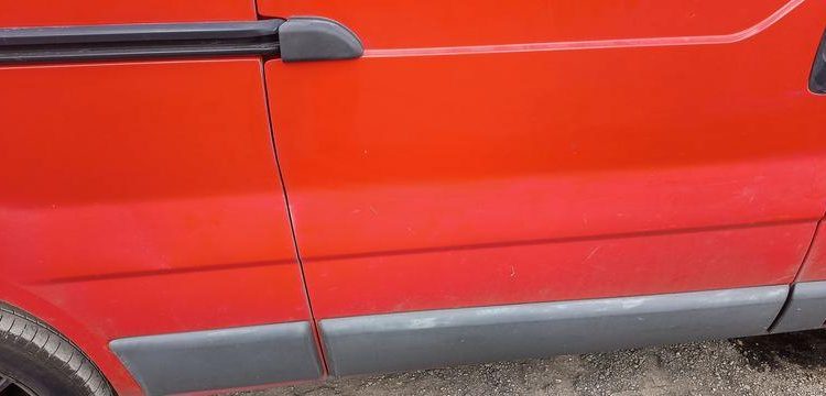 NISSAN PRIMASTAR PHASE 2 FOURGON L2H1 2,9T 2,0 DCI 16V FAP 115CV – DIESEL – 118456 KMS ROUGE GE-105-CH
