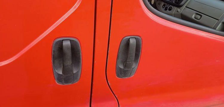 NISSAN PRIMASTAR PHASE 2 FOURGON L2H1 2,9T 2,0 DCI 16V FAP 115CV – DIESEL – 118456 KMS ROUGE GE-105-CH