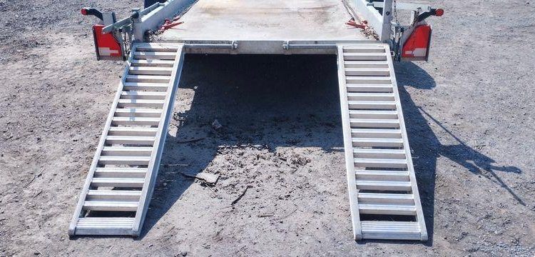 HUBIERE REMORQUE 3T5  GE-700-AC