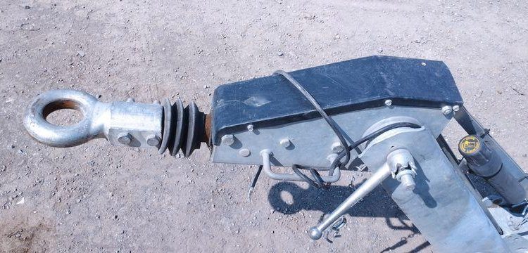 HUBIERE REMORQUE 3T5  GE-700-AC