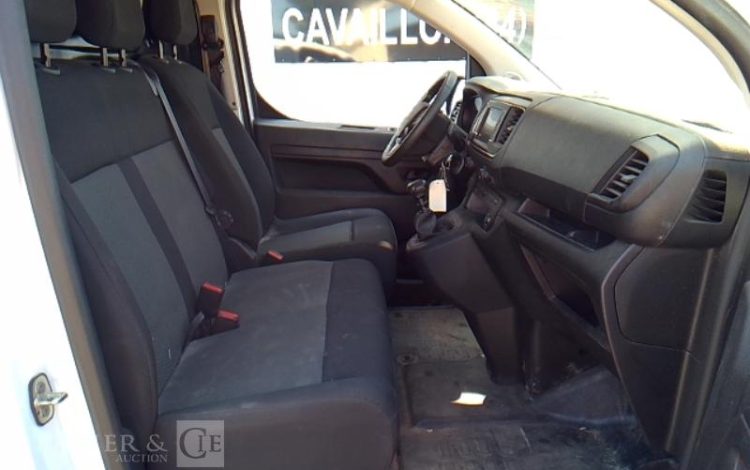 CITROEN JUMPY FG TAILLE M BLUEHDI 120CH S&S BVM6 BLANC GR-725-BD