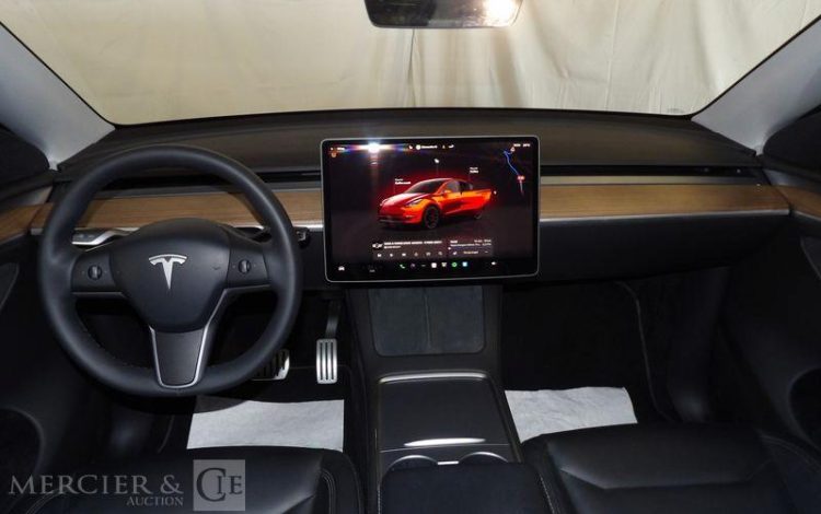 TESLA MODELE Y NOIR GS-969-YX