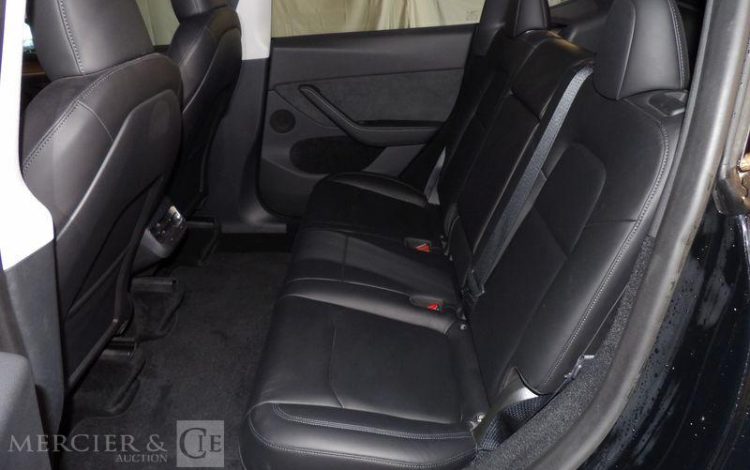 TESLA MODELE Y NOIR GS-969-YX