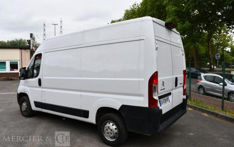 CITROEN JUMPER FOURGON 330 L2H2 2,2 BLUEHDI 140 CLUB BLANC GV-838-HP