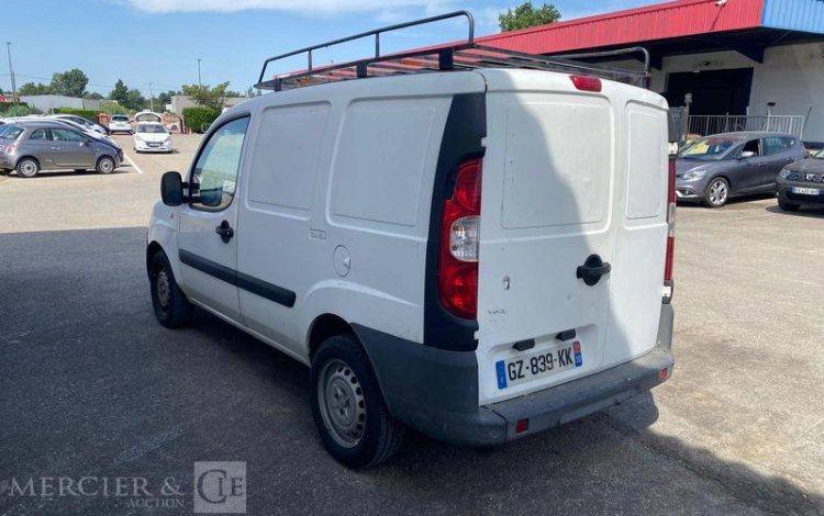 FIAT DOBLO CARGO 77CV BLANC GZ-839-KK