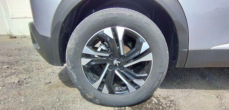 PEUGEOT 2008 1.2 PURETECH 130ch ALLURE PACK EAT8 GRIS PZ2L984